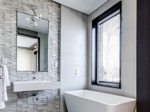 10 small bathroom ideas to feel bigger
