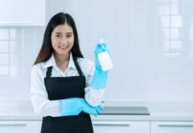 Best Bathroom Tiles Cleaners for a Sparkling Shine bathroom tiles cleaner liquid_0