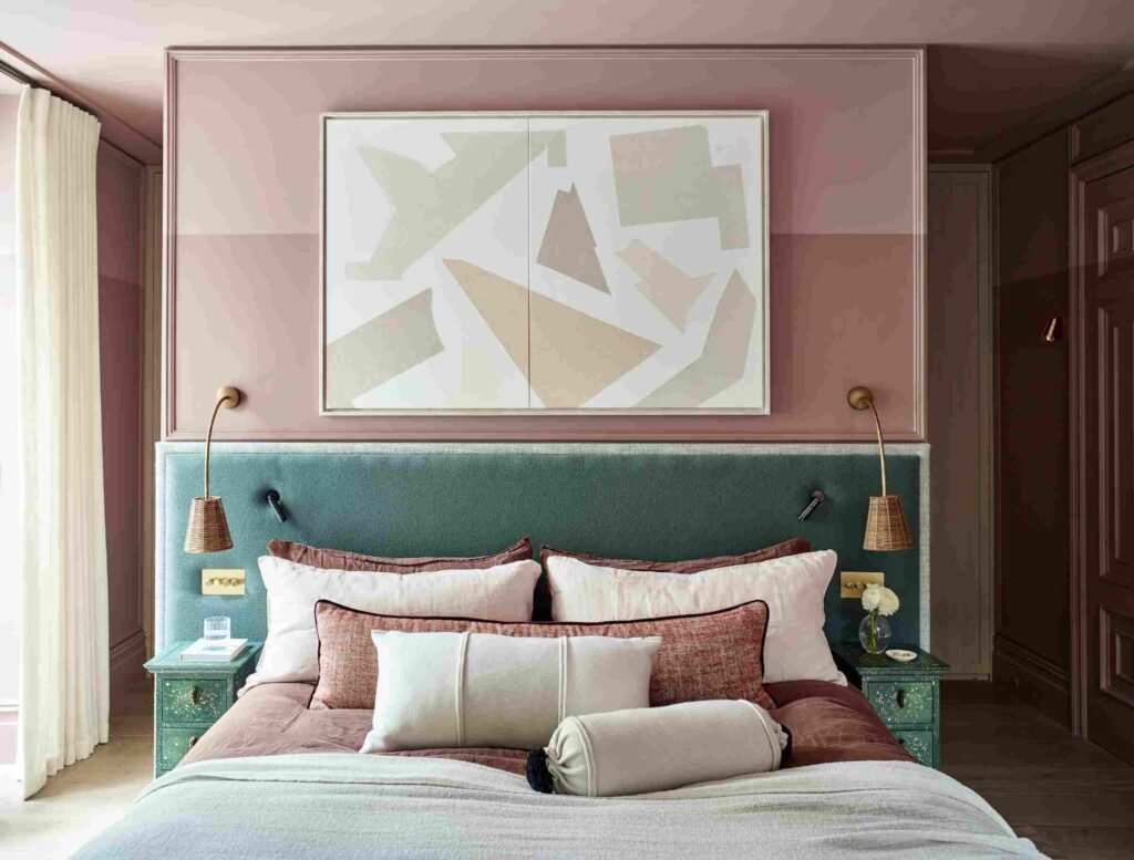 7 Ideas For Decorating The Wall Behind Your Bed - WowInteriorIdeas