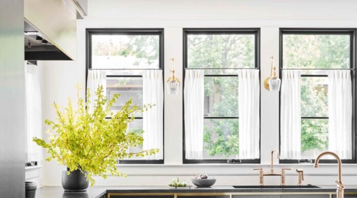 10 Kitchen Window Treatment Design Ideas
