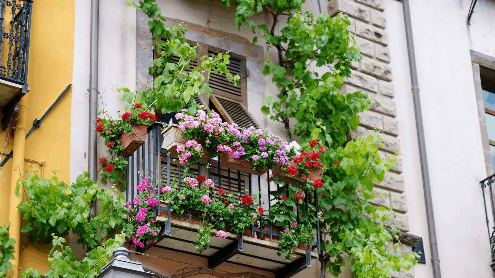 10 Small Balcony Extension Ideas in India for Indian Homes ...