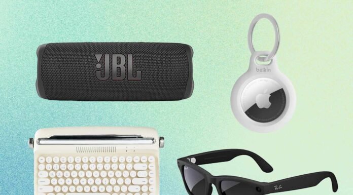 10 Best Tech Gifts to Surprise Your Colleagues